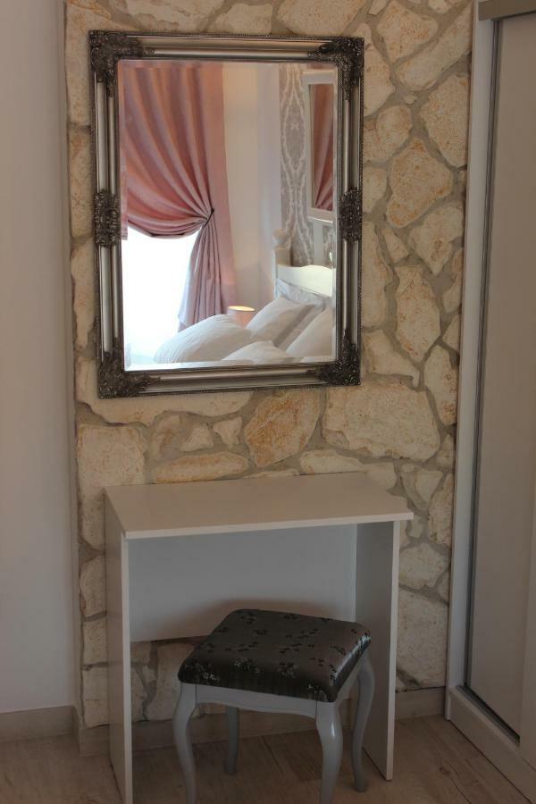 Apartamento By The Sea Kaštela Exterior foto